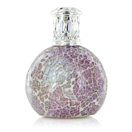 https://www.scentsandhome.de/wp-content/uploads/sites/2/2025/09/489968240-5.jpg