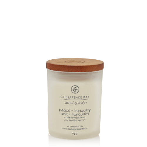 https://www.scentsandhome.de/wp-content/uploads/sites/2/2025/09/Chesapeake-Bay-Candle-Small-Peace-Tranquility-www.geurvoorjehuis.nl_-2.png
