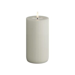 Deluxe Homeart Led Kerze Solid Stripe Sand 7,5 x 15 cm