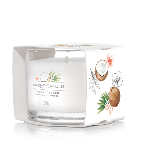 https://www.scentsandhome.de/wp-content/uploads/sites/2/2025/09/Yankee-Candle-Filled-Votive-Coconut-Beach-www.geurvoorjehuis.nl_-3.png