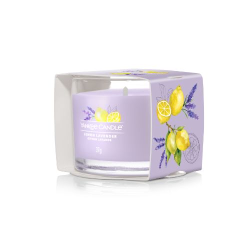 https://www.scentsandhome.de/wp-content/uploads/sites/2/2025/09/Yankee-Candle-Filled-Votive-Lemon-Lavender-www.geurvoorjehuis.nl-1-3.jpg