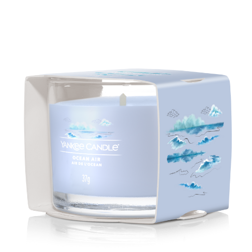 https://www.scentsandhome.de/wp-content/uploads/sites/2/2025/09/Yankee-Candle-Filled-Votive-Ocean-Air-www.geurvoorjehuis.nl_-3.png
