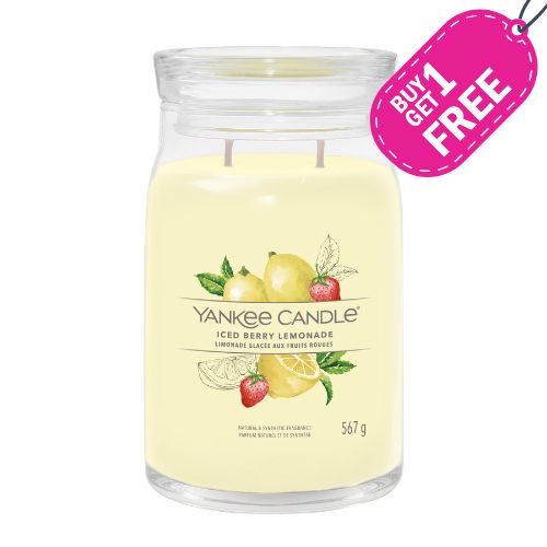https://www.scentsandhome.de/wp-content/uploads/sites/2/2025/09/Yankee-Candle-Signature-Large-Jar-Iced-Berry-Lemonade-www.geurvoorjehuis.nl_-1-2.jpg