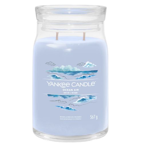 https://www.scentsandhome.de/wp-content/uploads/sites/2/2025/09/Yankee-Candle-Signature-Large-Jar-Ocean-Air-www.geurvoorjehuis.nl_-2.jpg