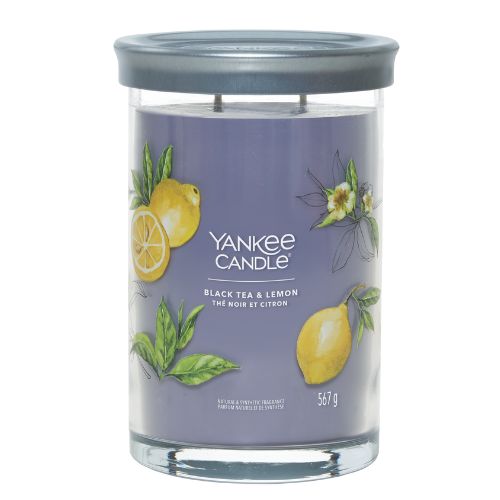 https://www.scentsandhome.de/wp-content/uploads/sites/2/2025/09/Yankee-Candle-Signature-Large-Tumbler-Black-Tea-Lemon-www.geurvoorjehuis.nl_-2.jpg