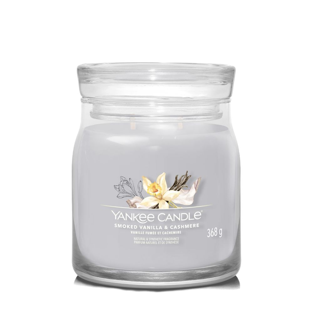 https://www.scentsandhome.de/wp-content/uploads/sites/2/2025/09/Yankee-Candle-Signature-Medium-Jar-Smoked-Vanilla-Cashmerewww.geurvoorjehuis.nl_-4.jpg