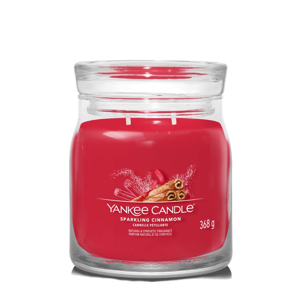 https://www.scentsandhome.de/wp-content/uploads/sites/2/2025/09/Yankee-Candle-Signature-Medium-Jar-Sparkling-Cinnamon-www.geurvoorjehuis.nl_-2.jpg