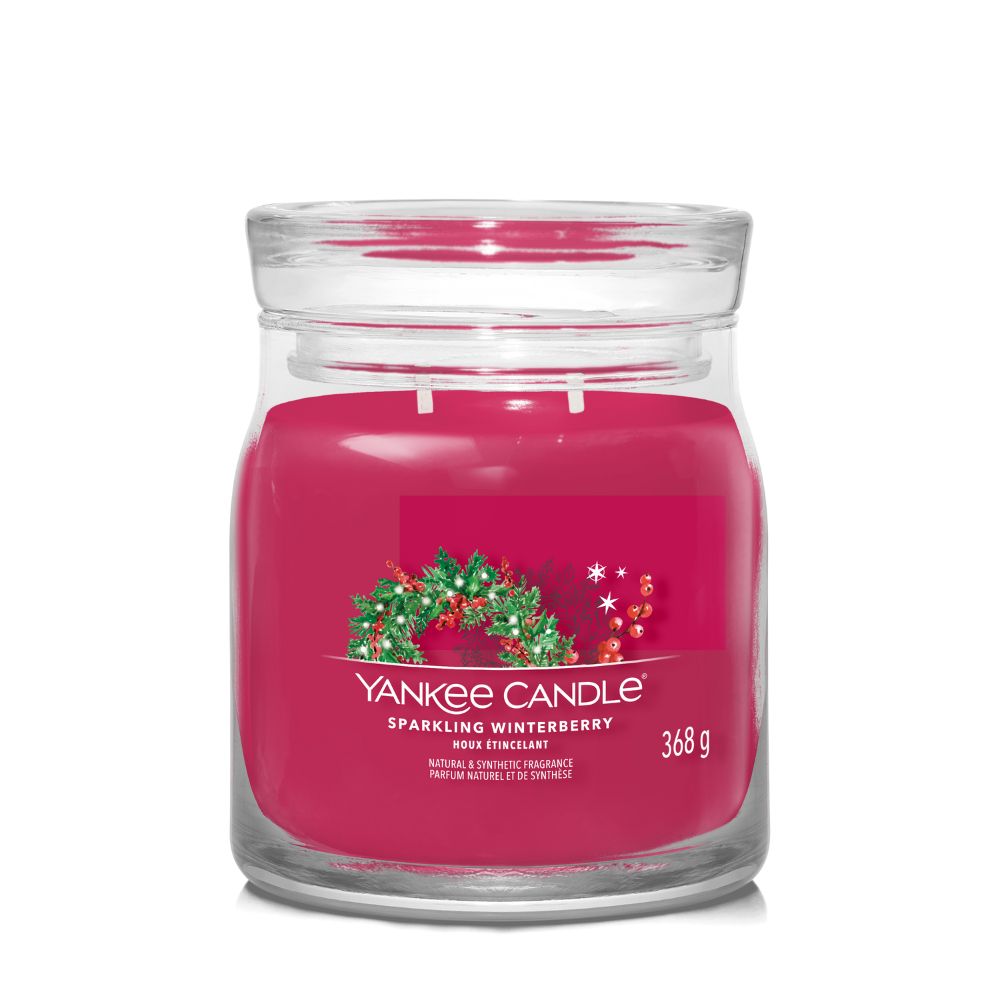 https://www.scentsandhome.de/wp-content/uploads/sites/2/2025/09/Yankee-Candle-Signature-Medium-Jar-Sparkling-Winterberry-www.geurvoorjehuis.nl_-2.jpg