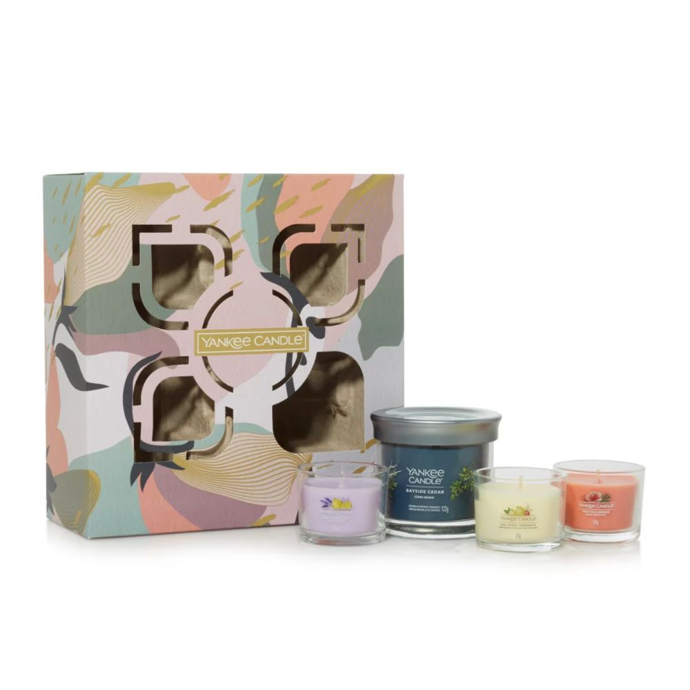 https://www.scentsandhome.de/wp-content/uploads/sites/2/2025/09/Yankee-Candle-Under-The-Desert-Sun-1-Small-Tumbler-3-Filled-Votive-Gift-Setwww.geurvoorjehuis.nl_-1.jpg