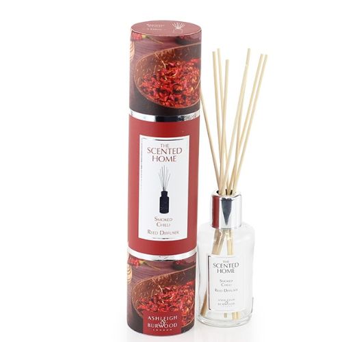 https://www.scentsandhome.de/wp-content/uploads/sites/2/2025/09/ashleigh-Burwood-Smoked-Chili-geurstokje-www.geurvoorjehuis.nl_-2.jpg
