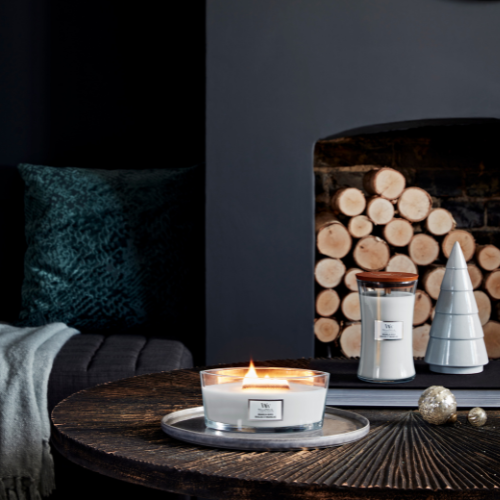 https://www.scentsandhome.de/wp-content/uploads/sites/2/2025/09/woodwick-Magnolia-Birch-www.geurvoorjehuis.nl_-9.png