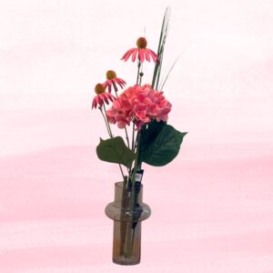 Rosa Vase mit Blumen - Geschenktipp