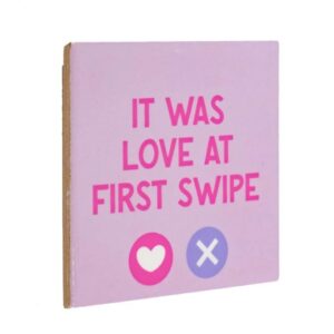 Fliese „Love at first Swipe“