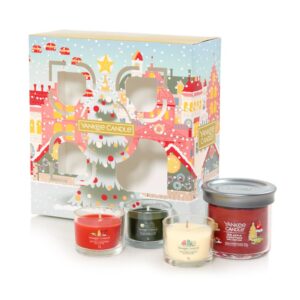 Yankee Candle Small Tumbler & 3 gefüllte Votive Geschenk-Set Passport to the Holidays