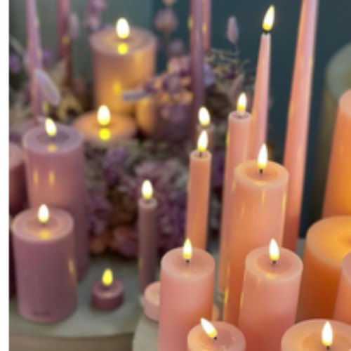 https://www.scentsandhome.de/wp-content/uploads/sites/2/2025/10/de-luxe-home-art-led-kaarsen.png