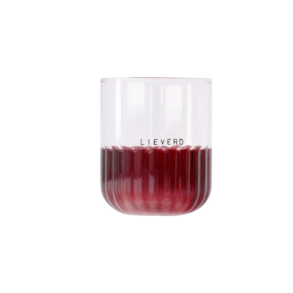 https://www.scentsandhome.de/wp-content/uploads/sites/2/2025/12/Zusss-glas-rood-www.geurvoorjehuis.nl_.jpg