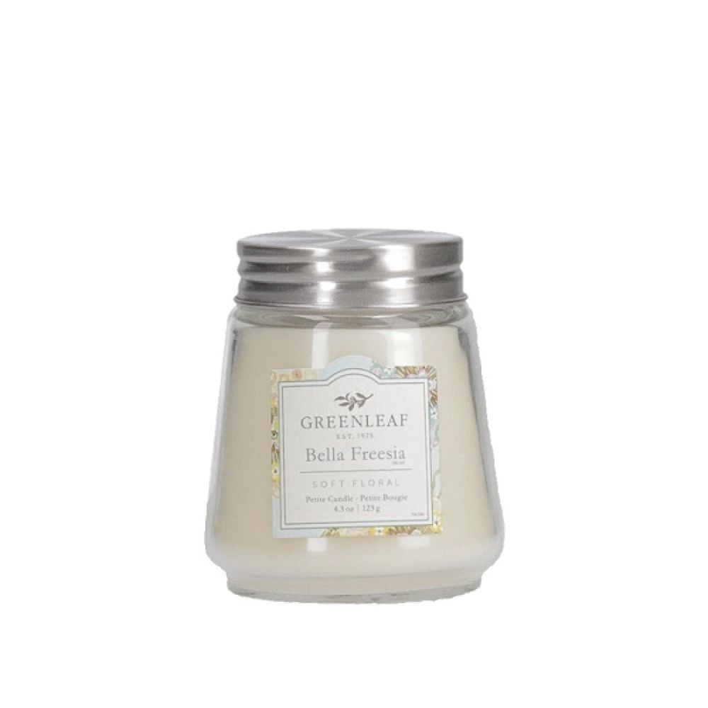 https://www.scentsandhome.de/wp-content/uploads/sites/2/2026/03/Greenleaf-Petite-Jar-Greenleaf-Bella-Freesia-www.geurvoorjehuis.nl_.jpg